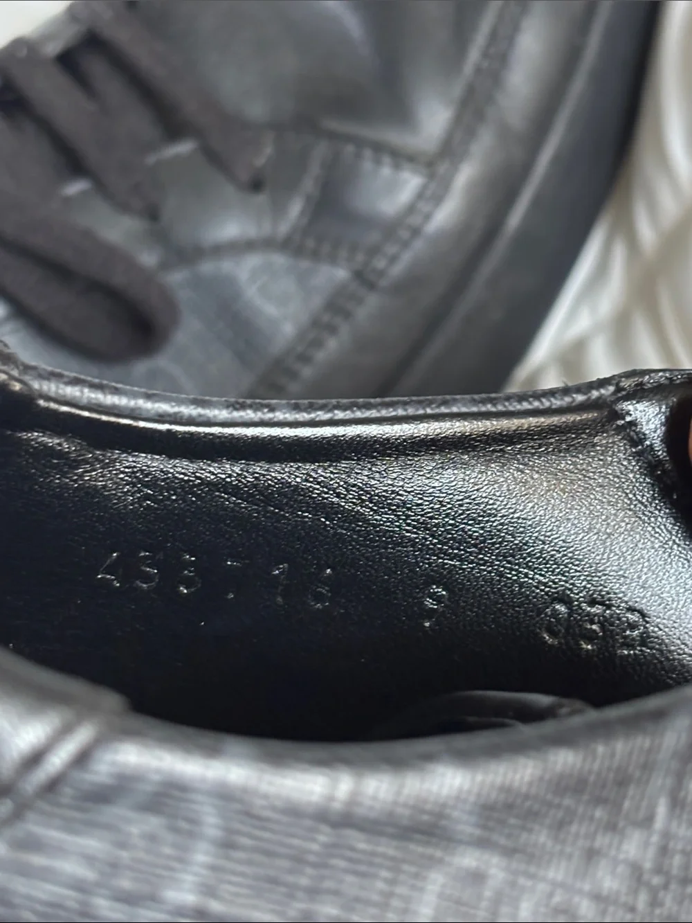 Gucci GG Supreme canvas and leather sneakers